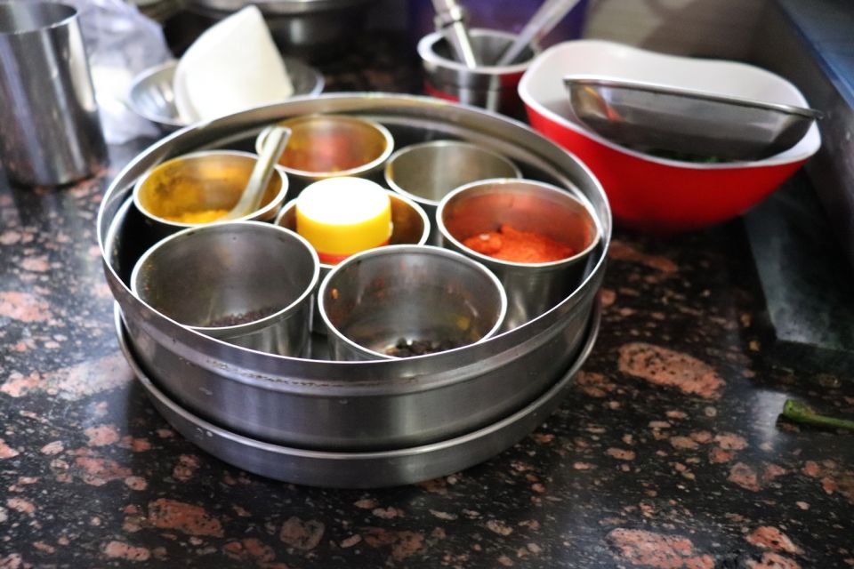 Udaipur: 4-Hour Indian Food Cooking Class With Full Meals - Pricing and Language Options