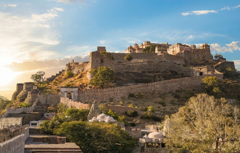 Udaipur: Private Tour of Kumbhalgarh and Ranakpur With Lunch - Activity Description