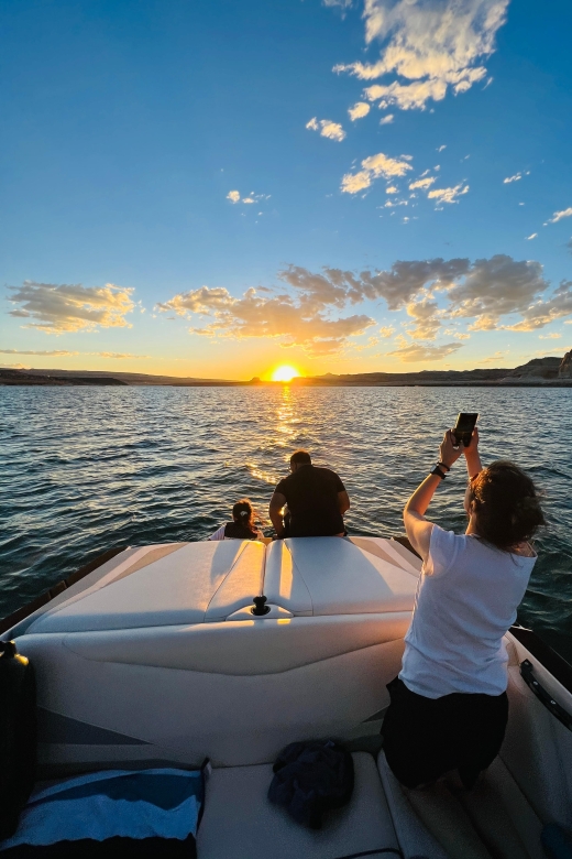 Wahweap: Antelope Canyon Photo Tour by Small Boat - Experience Highlights