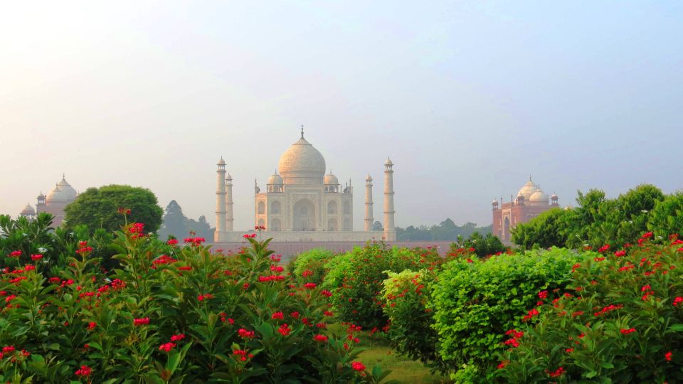 Amazing Sunrise Taj Mahal Tour By Car From Delhi - Tour Features and Languages