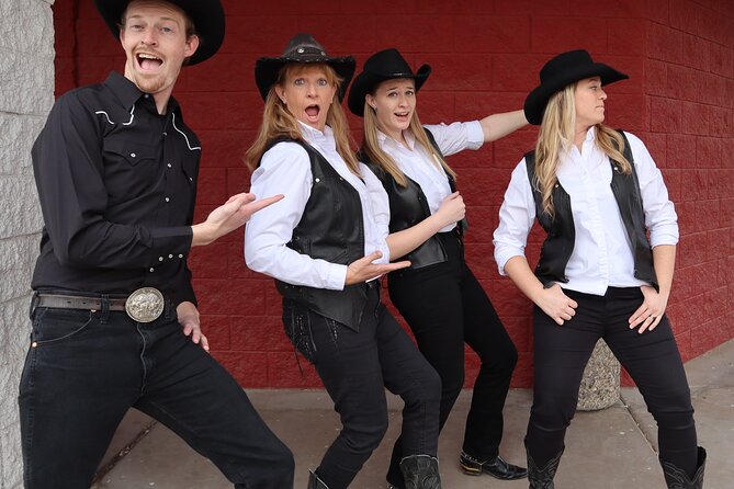 Chuck Wagon Dinner and Show at the Firelight Barn in Henderson - Atmosphere and Experience