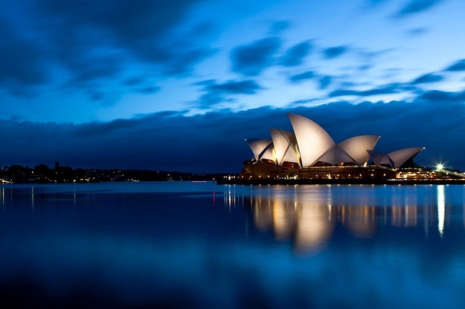 Departure Transfer: Sydney to Sydney Airport SYD in Luxury Van - Booking Information