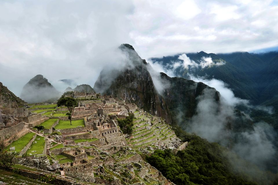 From Cusco: 7-Day Trek to Machu Picchu Through Inca Trail - Inclusions in the Trek Package