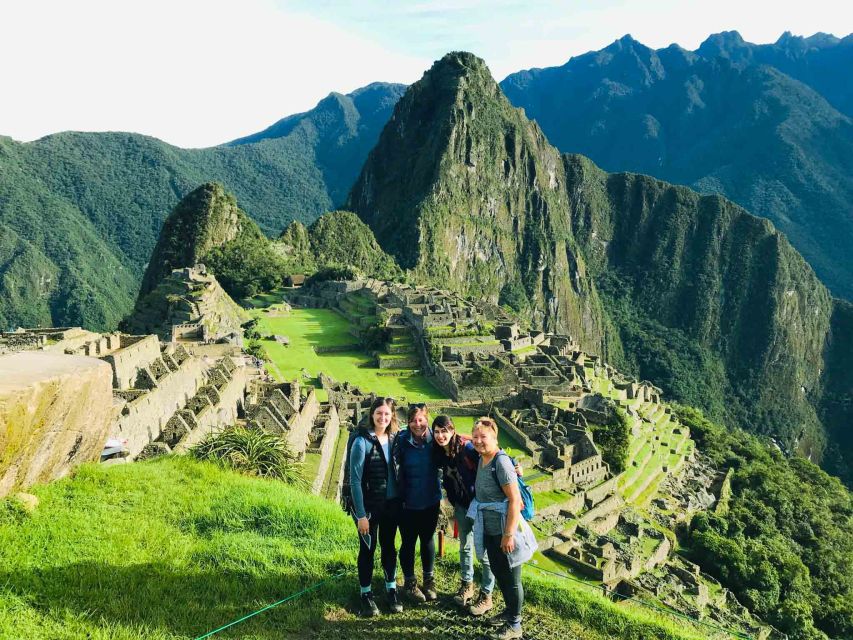 Machu Picchu: Chinchero, Maras, Moray & Machu Picchu 2 Days - Day 1: Moray & Salineras