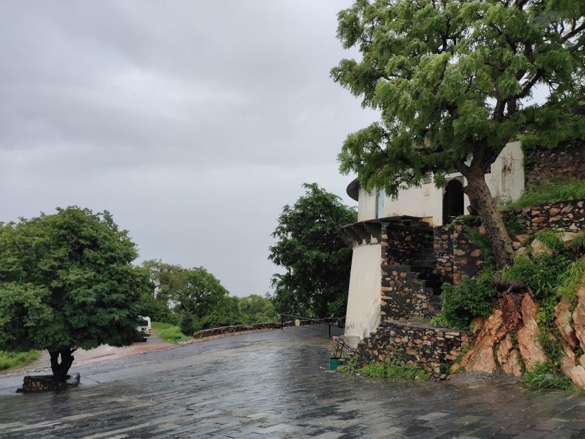 Monsoon Palace E-bike Trail - Common questions