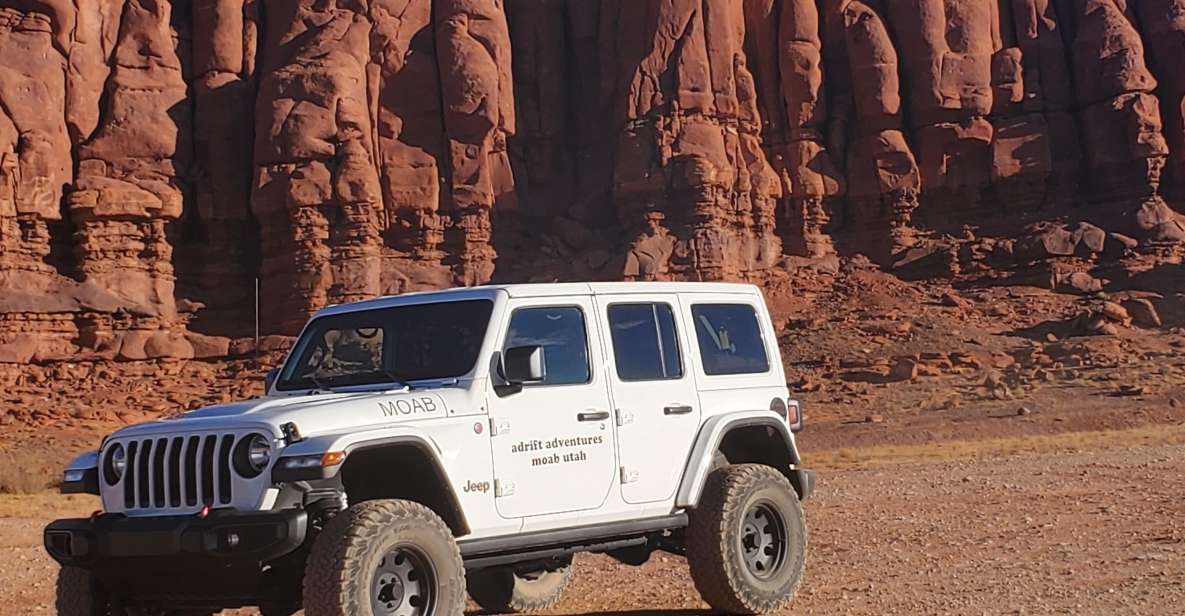 Morning Canyonlands Island in the Sky 4x4 Tour - Tour Activity Details