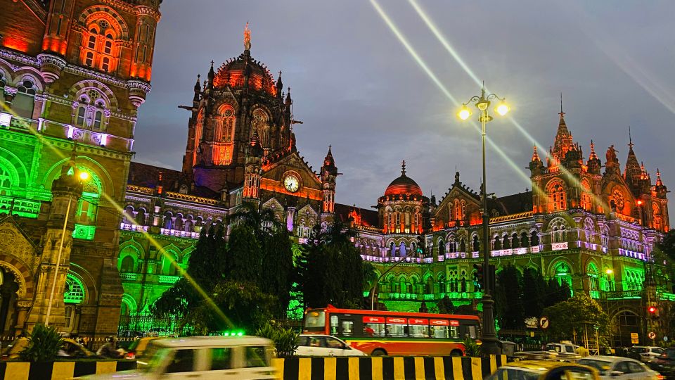 Mumbai: Private Night Sightseeing Tour With Dinner - Inclusions and Languages Offered
