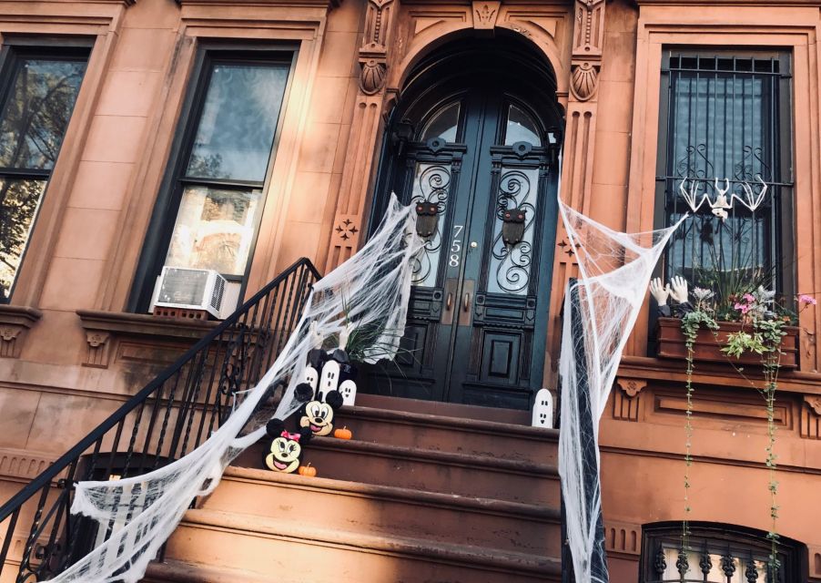 New York City : French Halloween Tour in Brooklyn - Experience Description