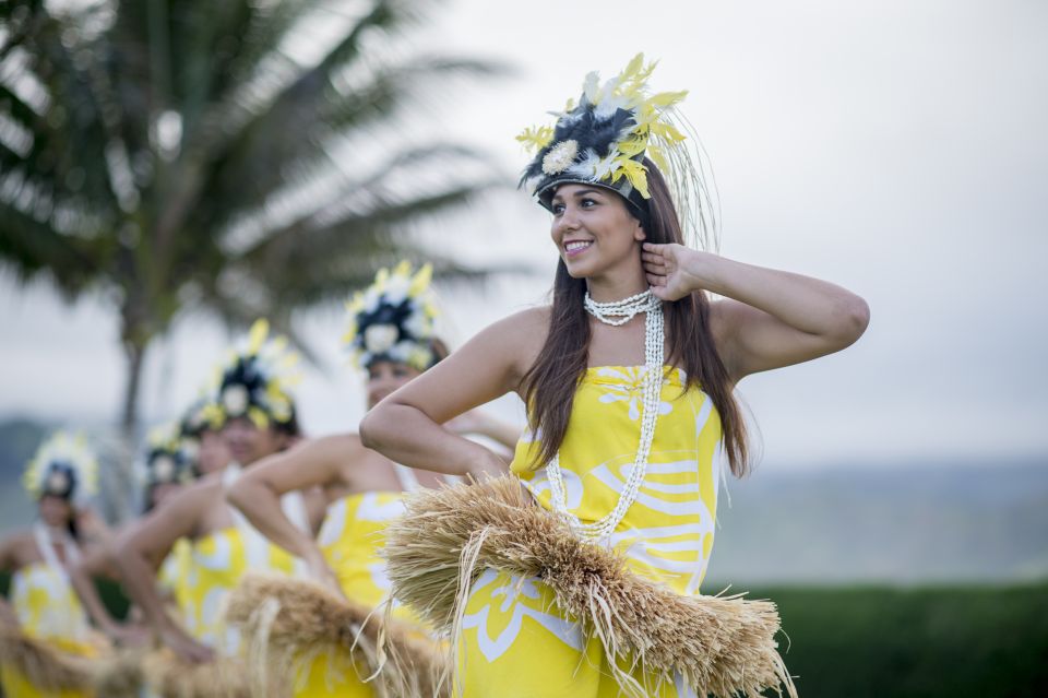 Oahu: Queens Waikiki Luau - Experience at the Luau