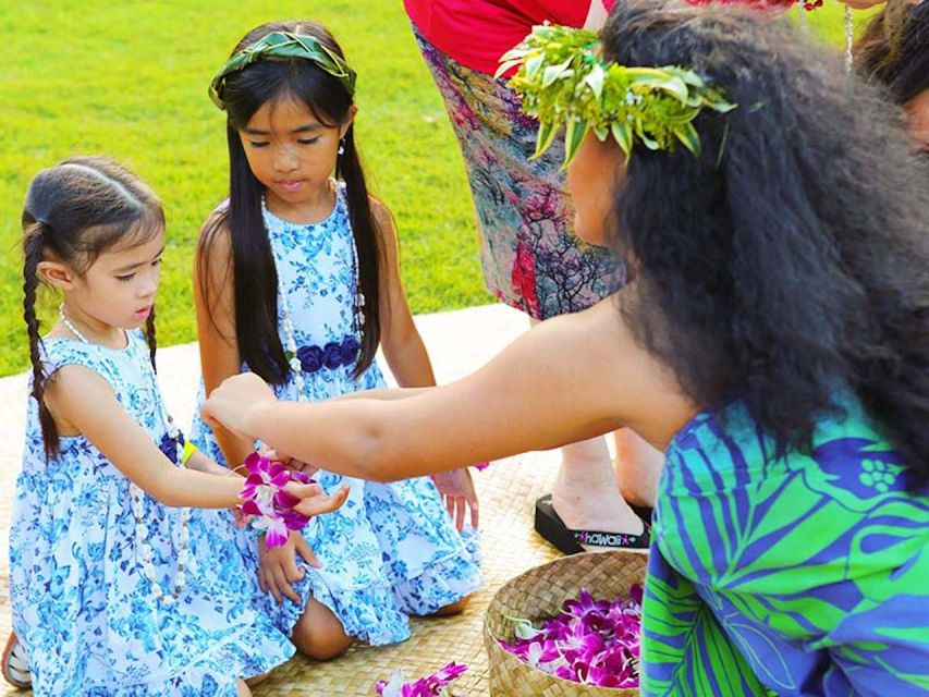 Oahu: Sea Life Park Aloha Kai Luau and Hawaiian Buffet - Full Experience Description