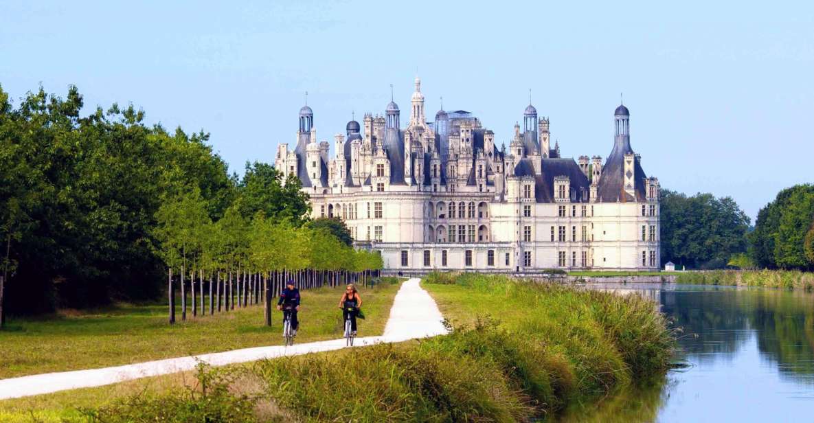 Paris: Loire Valley Chambord Castle, Wine Tasting & Lunch - Experience Highlights