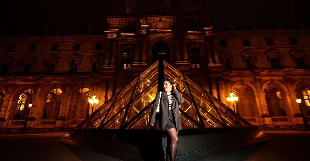 Paris: Professional Photoshoot With 400 Photos + 1 Present - Inclusions