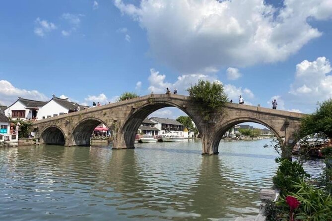 Private Half Day Tour: Zhujiajiao Ancient Water Town With Local Delicacies - Meeting and Pickup Information