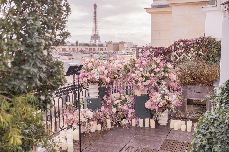 Private Rooftop/ Lgbtqia+ Proposal in Paris & Photographer - Intimate Rooftop Setting