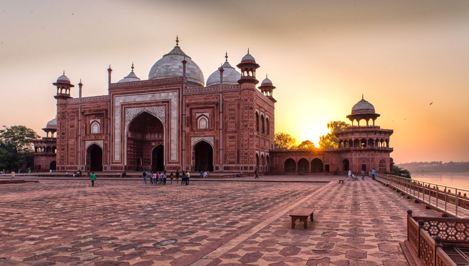 Private Sunrise Taj Mahal & Agra Fort From Jaipur by Car - Customer Reviews