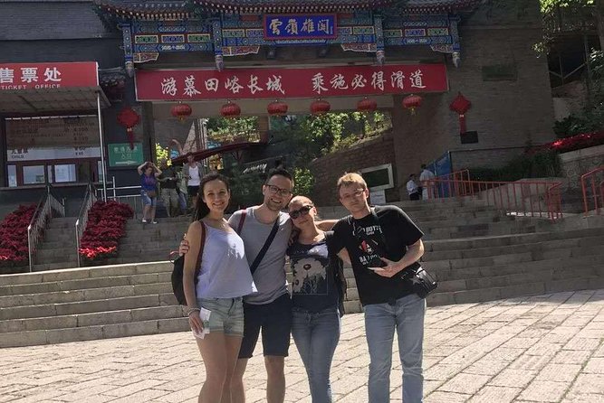 Private Trip to Mutianyu Great Wall and Summer Palace by English Driver - Common questions