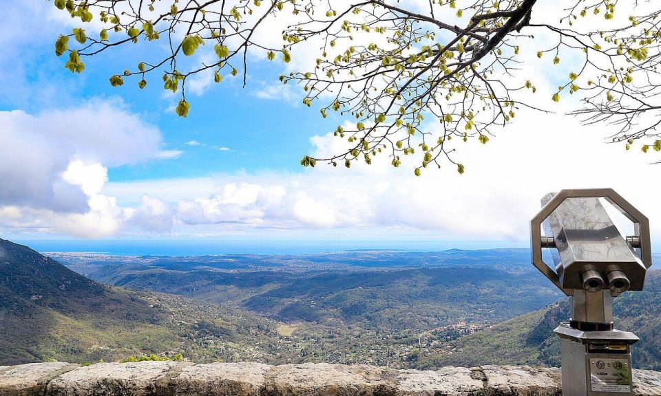 Provencal Countryside, Medieval Village & Lake Private Tour - Tour Description and Inclusions