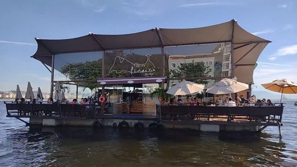Rio: Floating Breakfast Boat Trip in Guanabara Bay - Tour Highlights