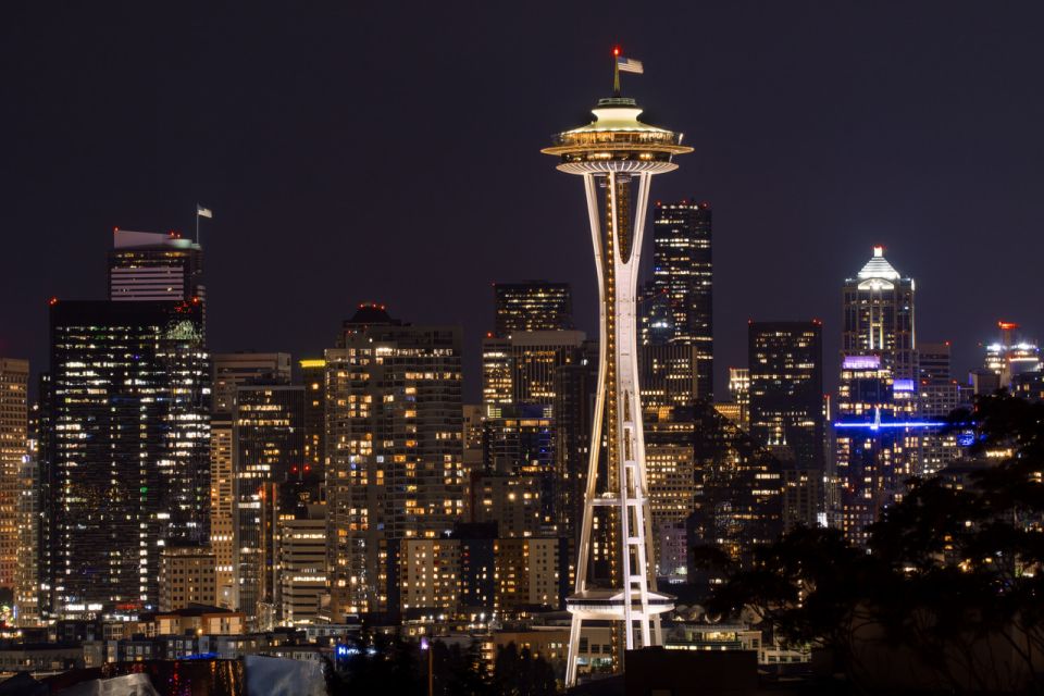 Seattle: Scenic Night Tour With Space Needle & Skywheel - Tour Description