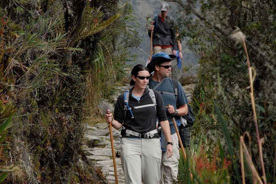 Short Inca Trail Hike 2 Days - Language Options