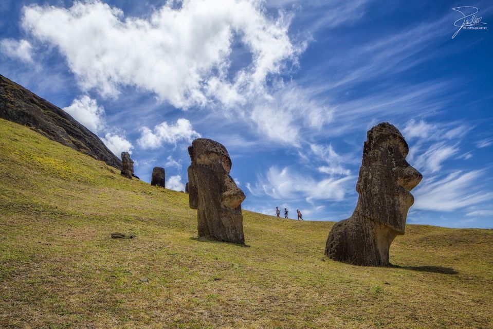 The Moai Factory: the Mystery Behind the Volcanic Stone Stat - Forgotten Ahu Vinapu Site