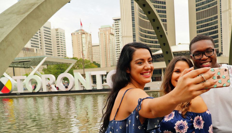 Toronto: Luxury Small Group City Tour - Tour Highlights