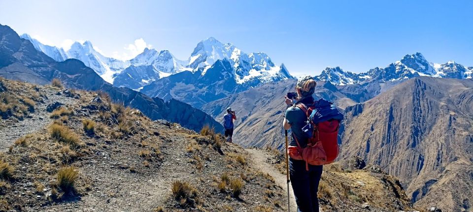 Trekking Cordillera Huayhuash: 10 Days and 9 Nights - Day 2: Marvelous Lagoons Exploration