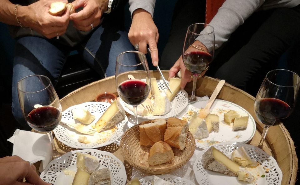 Wines and Cheeses Tasting Experience at Home - Accessibility and Group Size