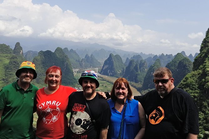 1-Day Guilin Tour to Reed Flute Cave, Xianggong Hill, Bamboo Boat and Night Show - Sum Up