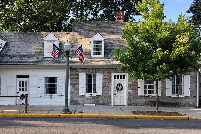 Guided Tour of the 1792 Johannes Mueller House - Visitor Experience Highlights