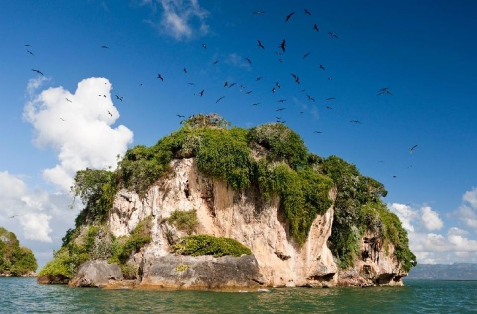 Haitises + Cayo Levantado ( Bacardi Island ) - Directions