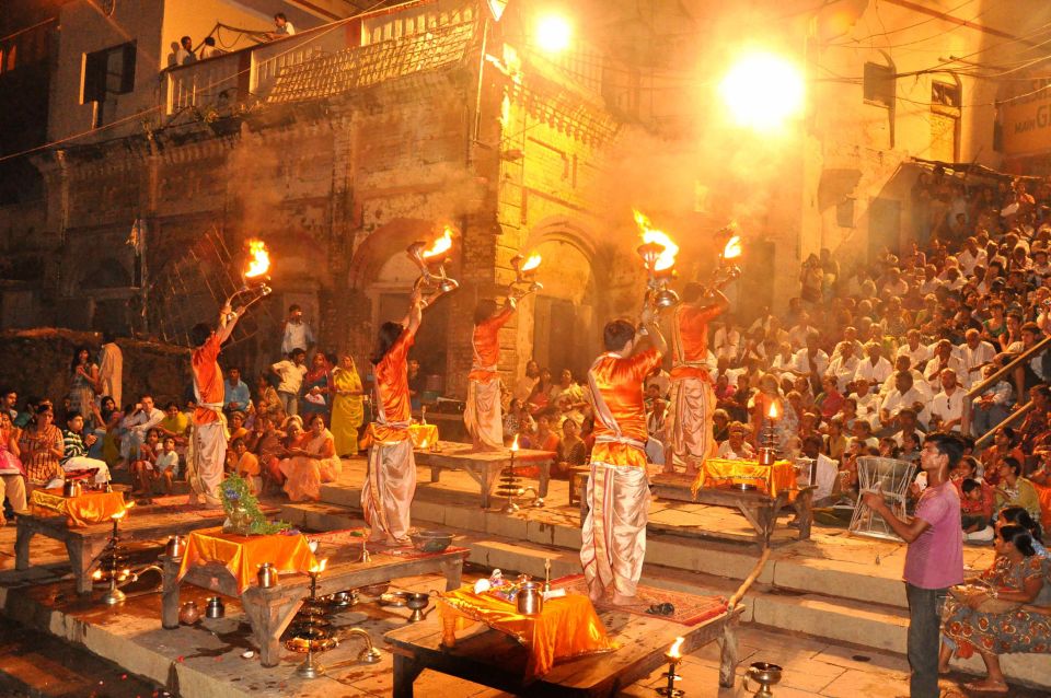 India: Evening Ganga Aarti With Dinner and Private Transfer - Customer Review