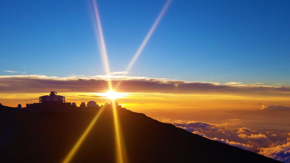 Maui: Haleakala Sunset and Stargazing Tour With Dinner - Cultural Insights