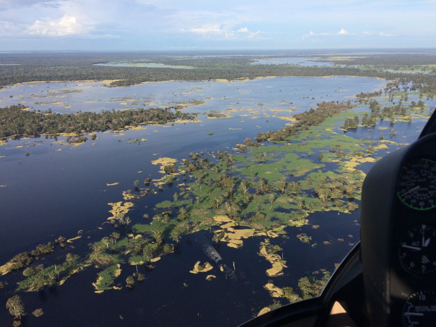 Meeting of Rivers, Riverside, Floating House - 35min - Admire Amazon Theater Views