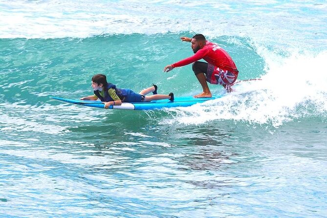 Oahu Ala Moana Beach 2-Hour Surf Lesson and Waikiki Round-Trip - Instructors and Safety