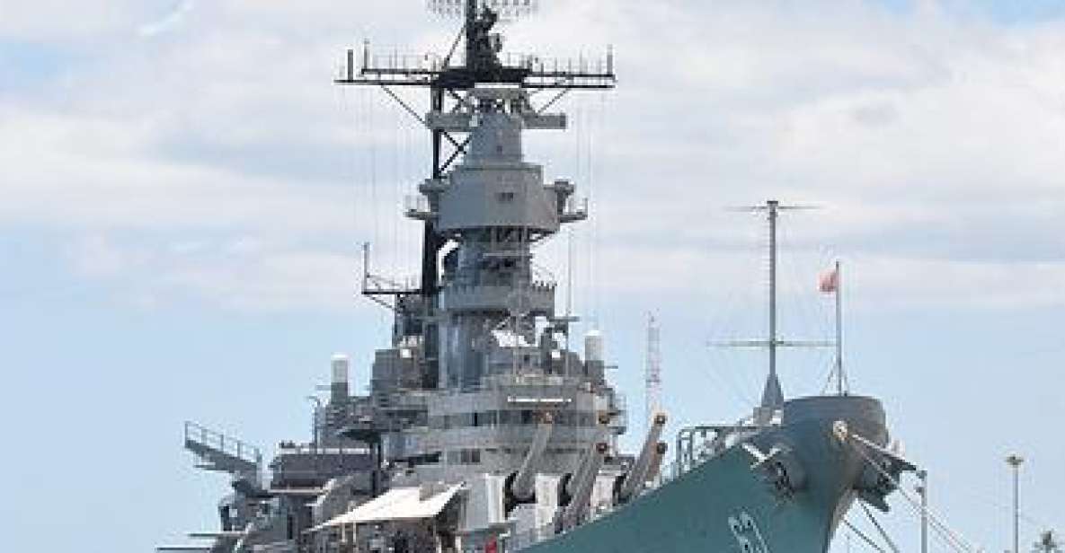 Oahu: USS Missouri, Arizona, & Punchbowl Cemetery Tour - Punchbowl Cemetery Drive