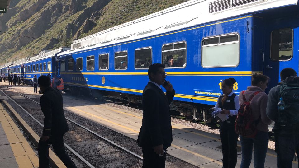 Ollantayambo: Vistadome Round-trip Train to Aguas Calientes - Meeting Point