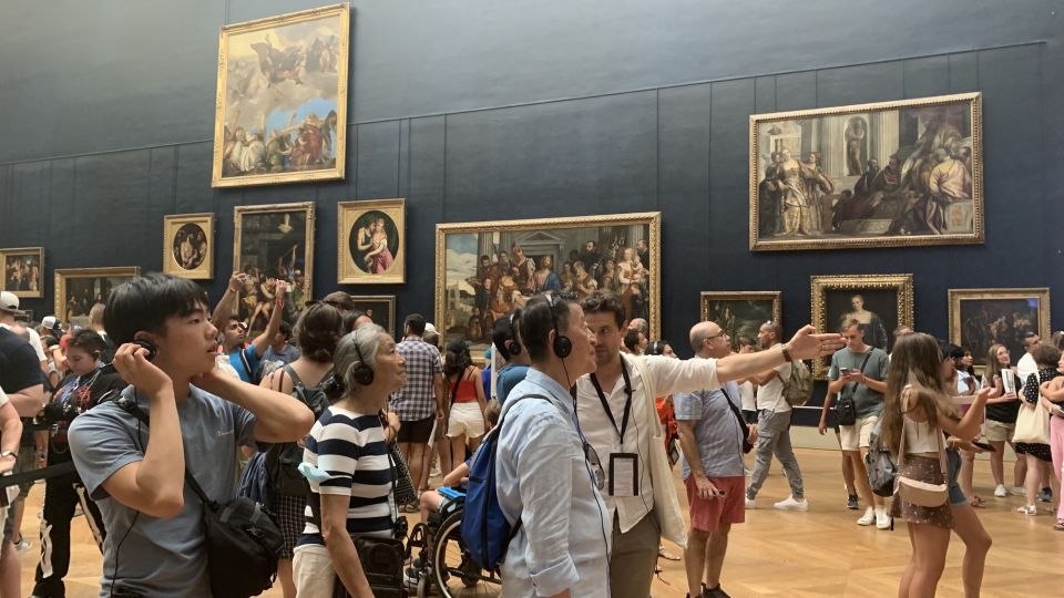 Paris: Louvre Masterpieces Tour With Pre-Reserved Tickets - Tour Experience