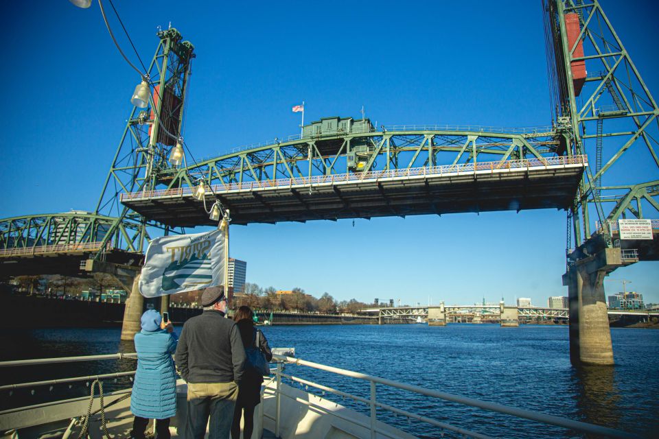 Portland: 2-hour Lunch Cruise on the Willamette River - Inclusions