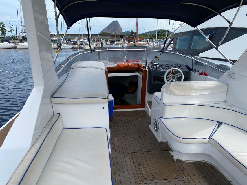 Private Speedboat Tour in Rio De Janeiro - Amenities Available on Board