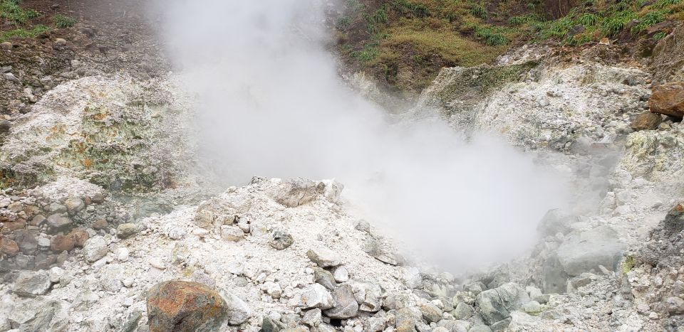 Roseau: Boiling Lake Challenge Hiking Tour With Local Guide - Experience