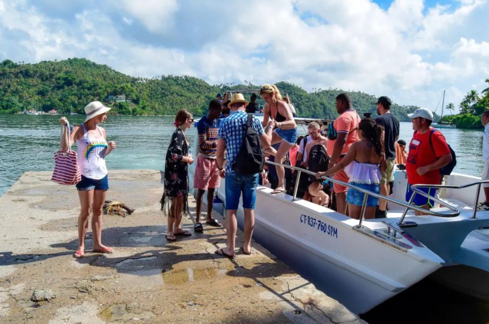 Samana: Cayo Levantado Bacardi Island and Waterfal - Directions