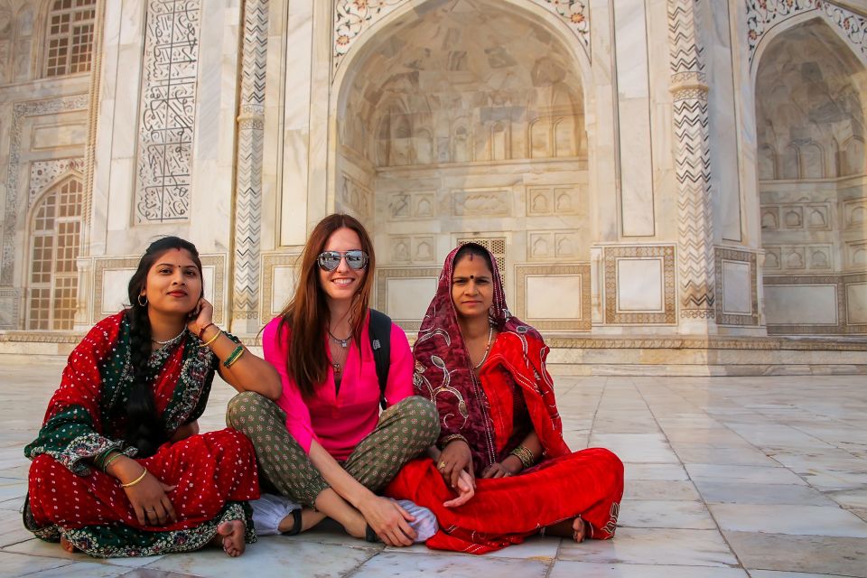 Taj Mahal: Shared Group Tour With Transfer From New Delhi - Reviews