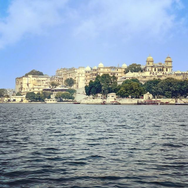 Udaipur: City Palace & Garden of Maidens Private Guided Tour - Sum Up