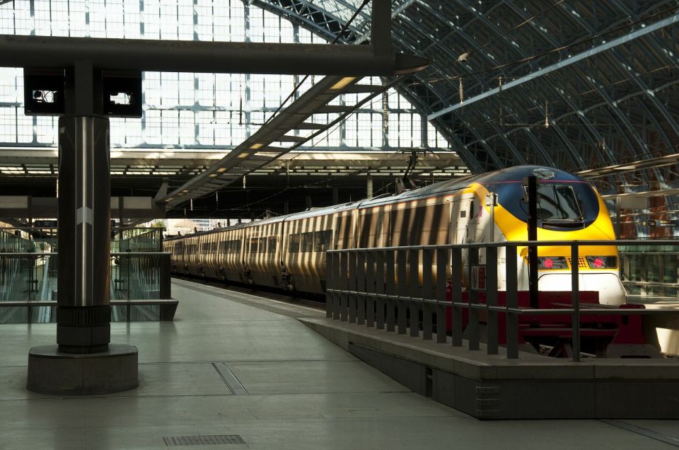 Welcome to Paris Day Trip From London via Train - Customer Reviews