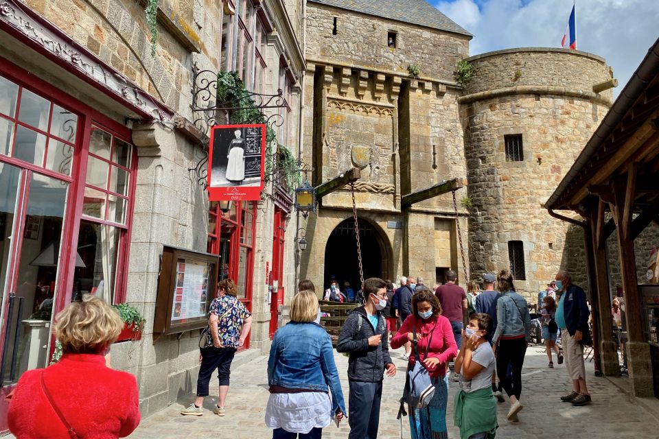 2-day Private D-Day Mont Saint-Michel 3 Castles by Mercedes - Inclusions