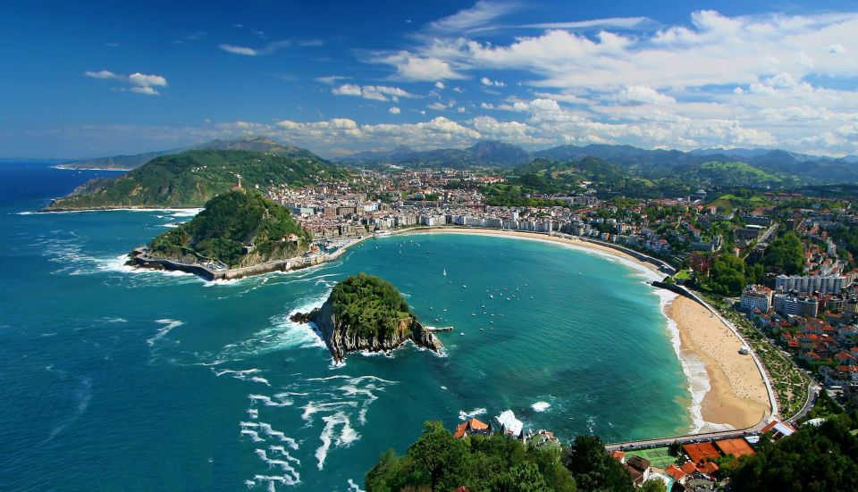 Basque Country 7-Day Guided Tour From Bilbao - Accommodation Details