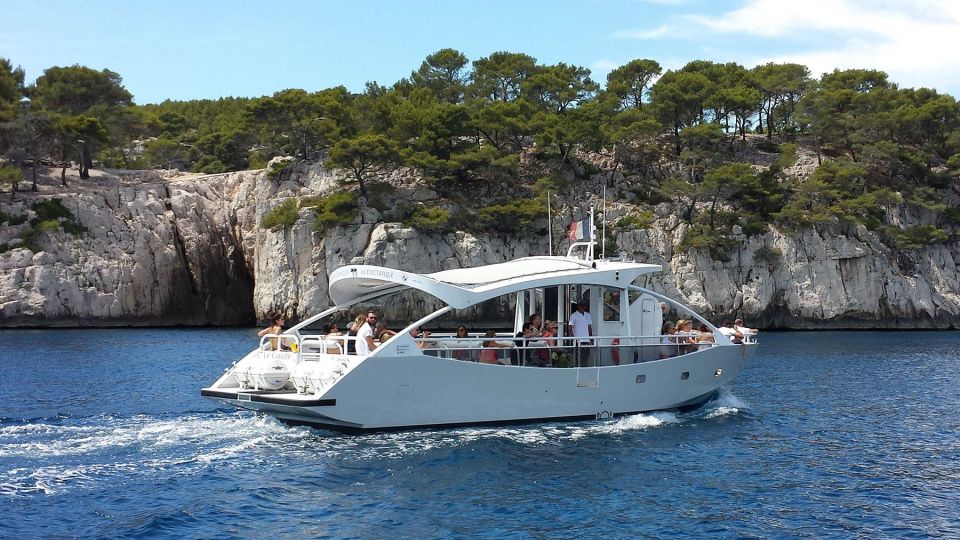 Calanques Of Cassis, the Village and Wine Tasting - Inclusions in the Guided Tour