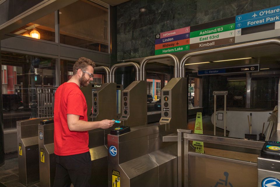 Chicago Loop by Train Experience: With All Day CTA Pass - Navigating Chicagos Transit System