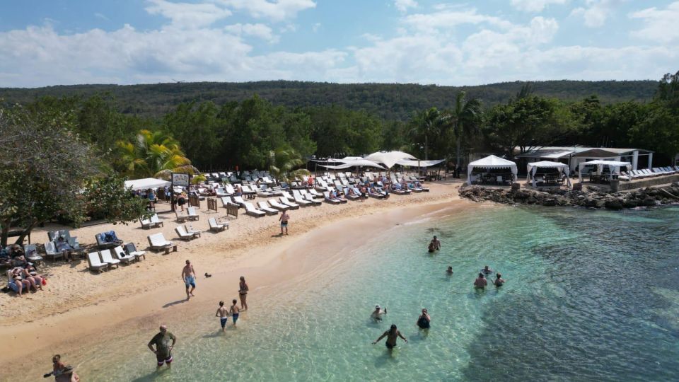 Falmouth: Bamboo Beach Club VIP Access + Lunch & Cocktails - Pickup Logistics